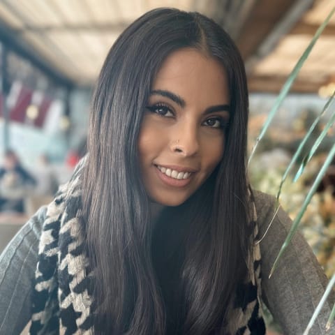 Profile photo of Romina A.