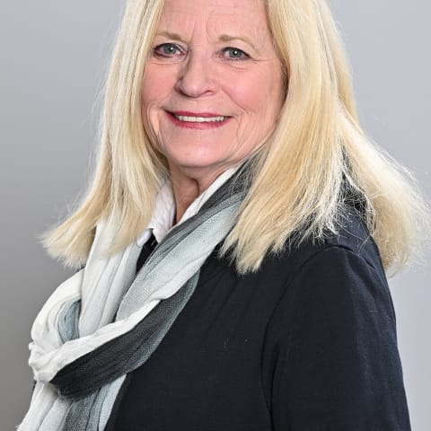 Profile photo of Sharon S.