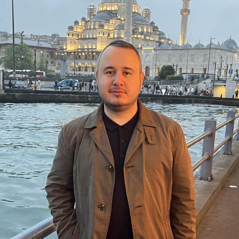 Profile photo of Emre T.