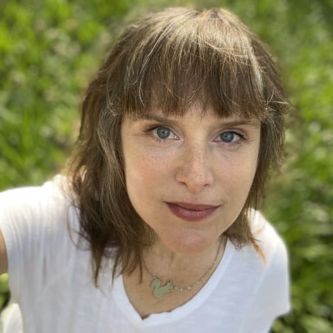 Profile photo of Mia B.