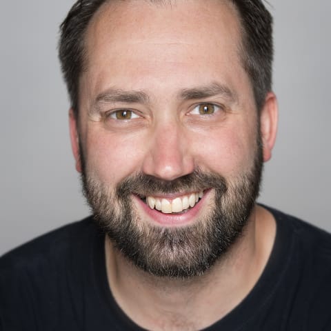 Profile photo of Elliott C.