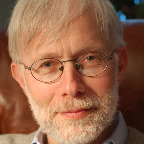 Profile photo of Les L.