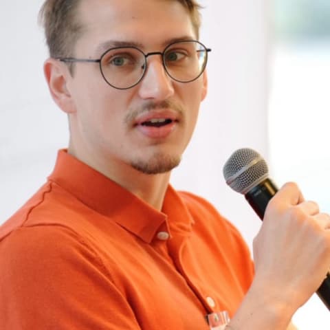 Profile photo of Dylan L.