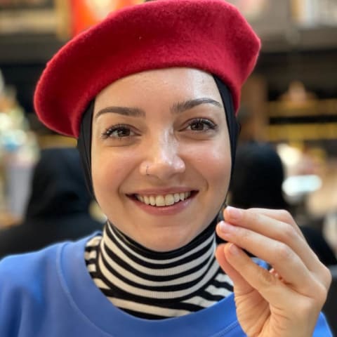 Profile photo of Merve K.