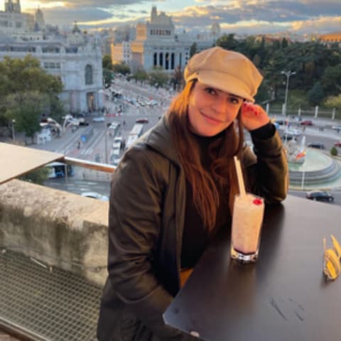 Profile photo of Isabella R.