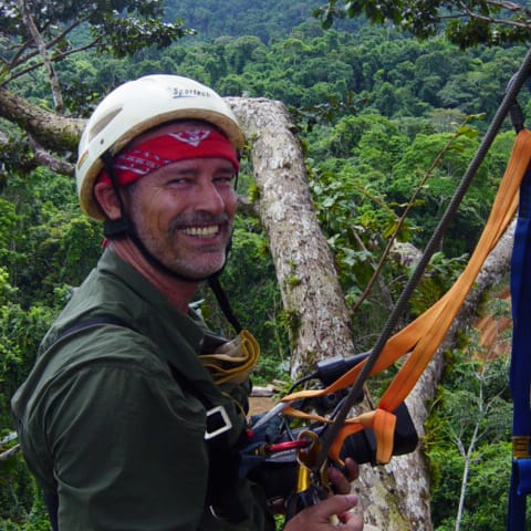 Profile photo of Fernando J.