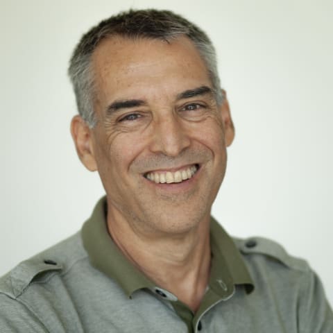 Profile photo of Roland B.