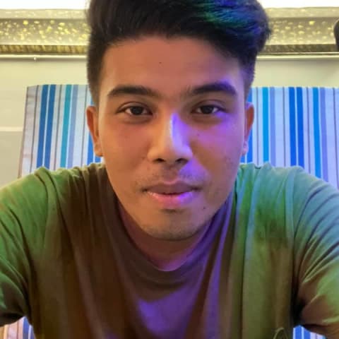 Profile photo of Yan A.