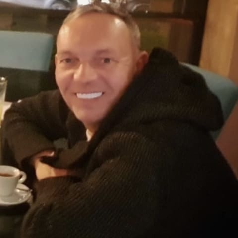 Profile photo of Lee H.