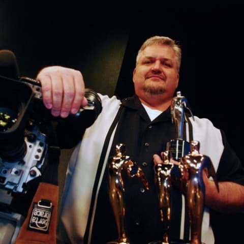 Profile photo of Ray R.