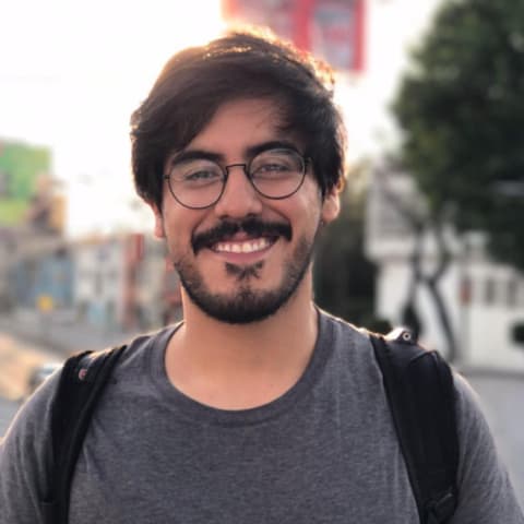Profile photo of Roberto T.