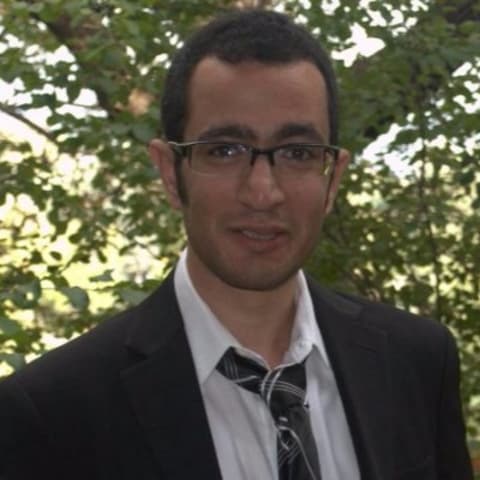Profile photo of Mo J.