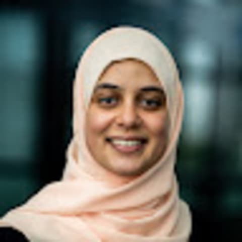 Profile photo of Sarra C.