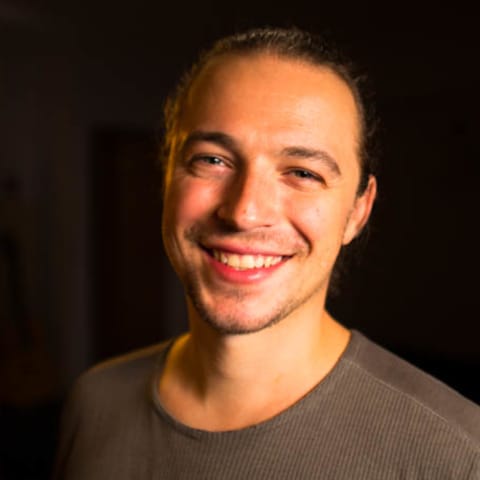 Profile photo of Maksim B.