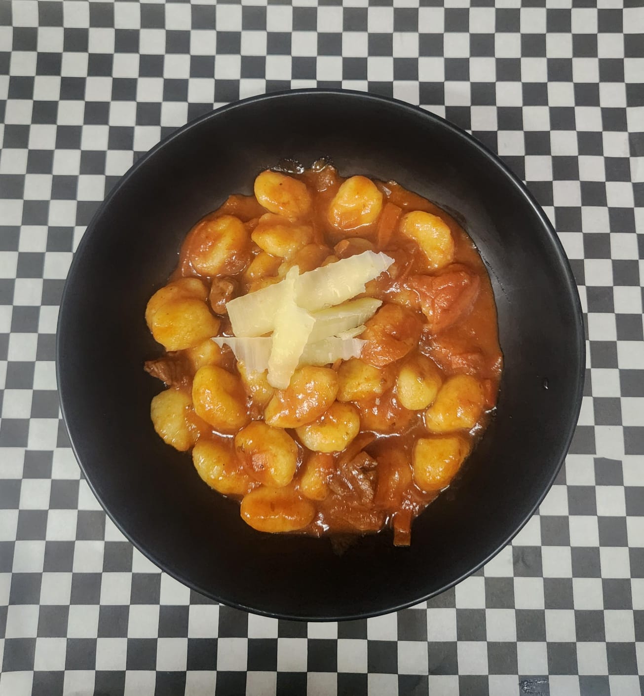 Ñoquis con Boloñesa