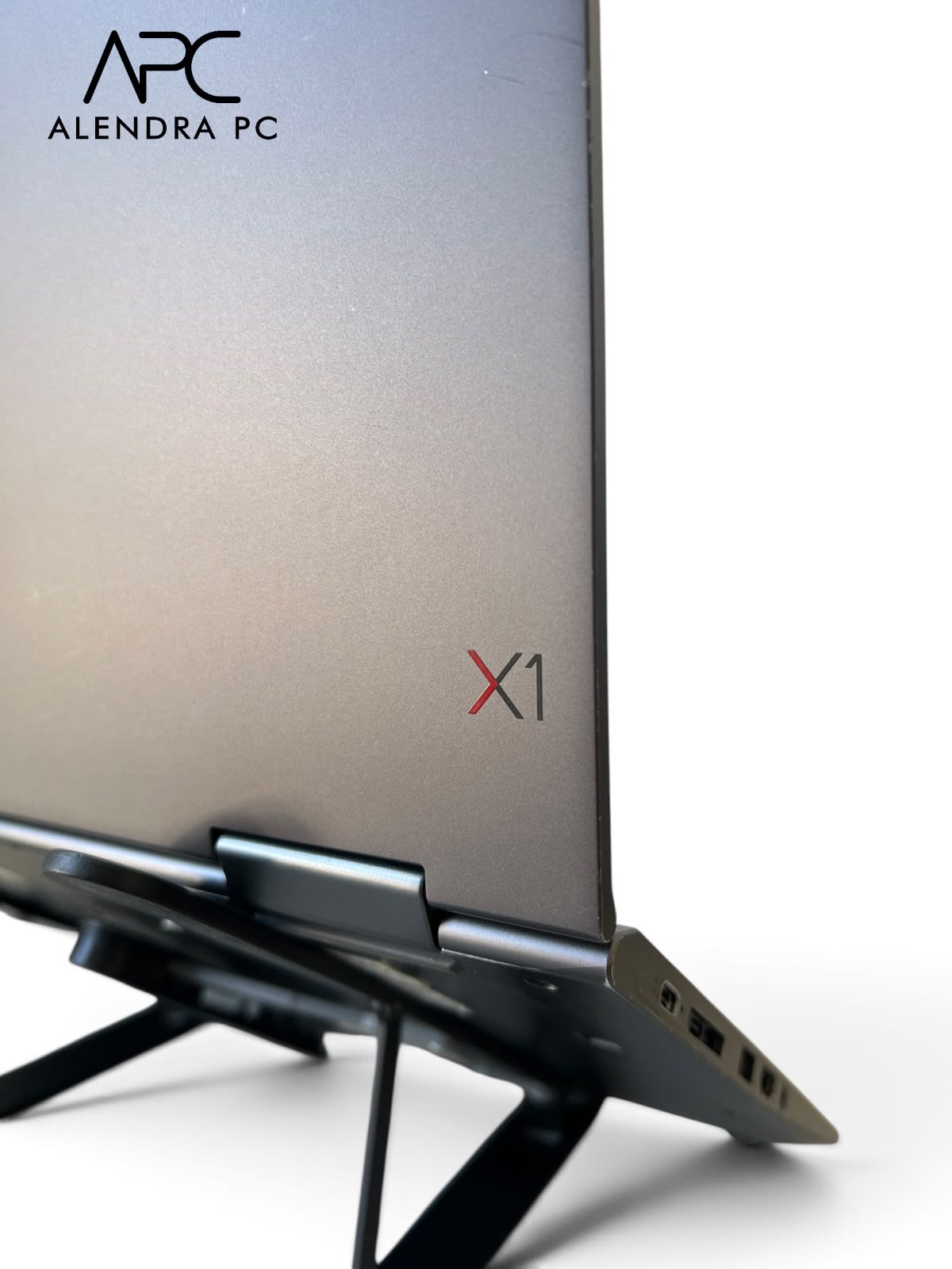lenovo thinkpad X1 yoga i7-8th 4ta Generacion 8