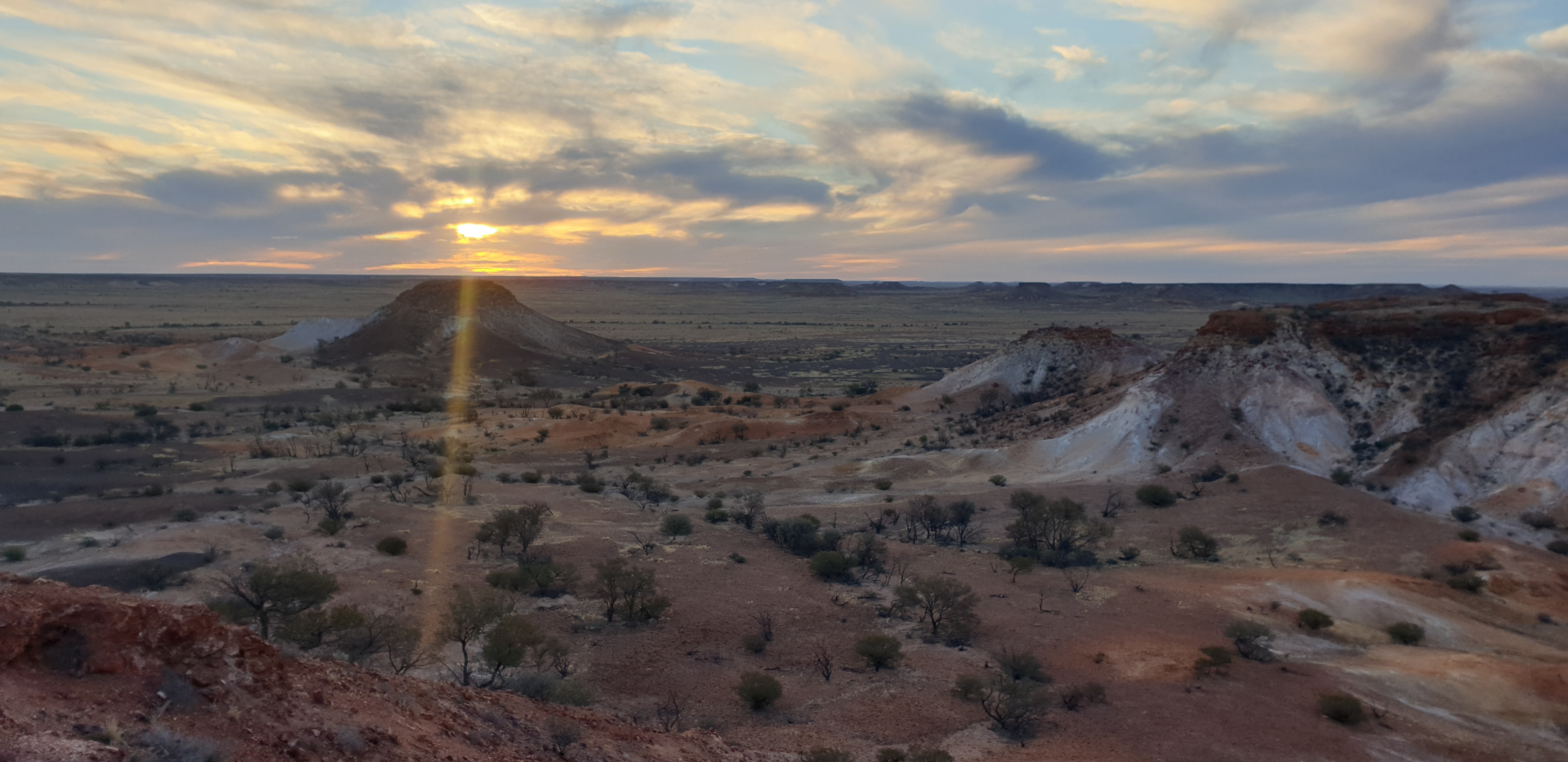 Image of RHONDA AMOS's review of Coober Pedy Opal Festival