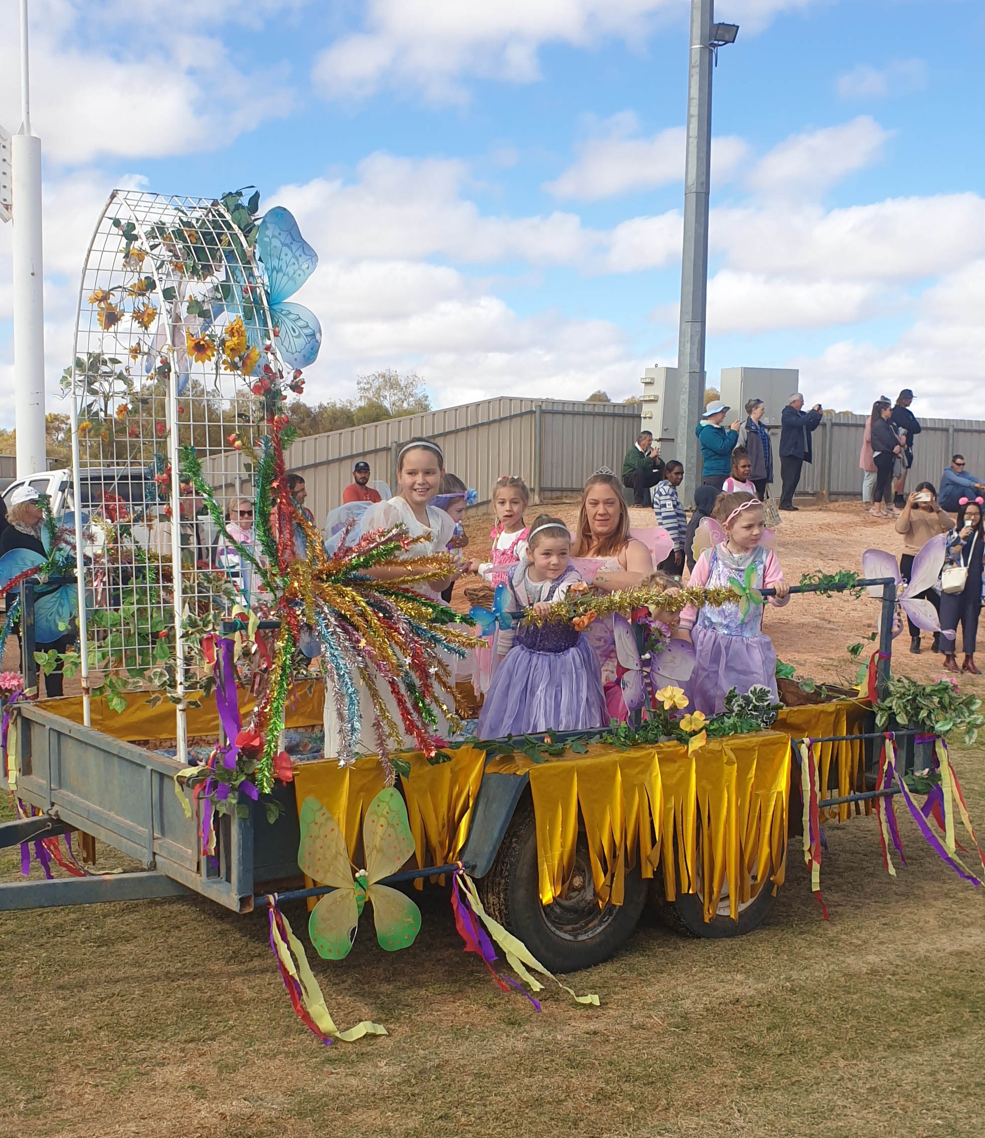 Image of RHONDA AMOS's review of Coober Pedy Opal Festival