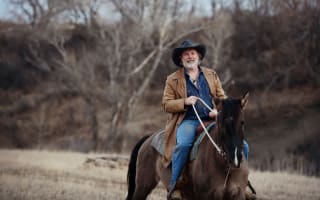 SONG PREMIERE: Ryan Dart Longs For Simpler Times and the Frontier Lifestyle with Soulful Alt-country Tune “Wrangler’s & Rock n’ Roll”