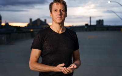 Alan Williams Bridges Worlds While ‘Floating On The Dreamline,’ (INTERVIEW) - Glide Magazine