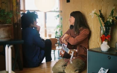 “Efficiency”: Konradsen Embrace Enduring Love with a Smoldering Indie Folk Reverie - Atwood Magazine