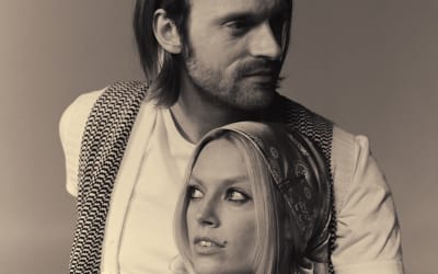 Living ‘The Dream’ with The Favors: Ashe on Forming a Band with FINNEAS and Rediscovering the Joy of Making Music - Atwood Magazine