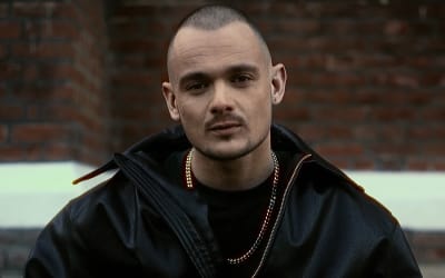 Hutch spins obsession on radiant, rhythm-first single “Coasting”