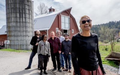 VIDEO PREMIERE: Paul Boggs Band Captures Little Feat Inspired Blues Shuffle Grooves On “Airline Boogie” - Glide Magazine