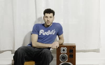 LISTEN: Natan AK Crafts Experimental Alt-Rock On Emotional “You Crash The Car, You Burn Again” - Glide Magazine