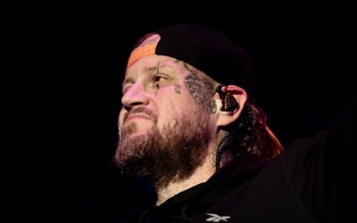 Jelly Roll Announces 2026 “The Little ASS Shed Tour”