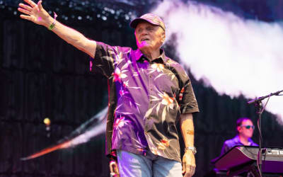 Longtime Beach Boys Member Bruce Johnston Leaves Touring Band After 61 Years