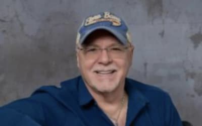 Dave Lenahan and Karree Phillips share warm, gentle country duet “Wildflowers”