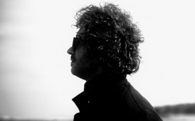 Alexander Carson shares soothing and cinematic “Corporeal & Complete”