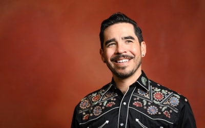 Nicolás Lell Benavides Threads the Historical with the Personal on “Canto Caló”