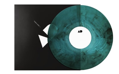 Premiere: Thomas + James - Real-Time - Inverted Audio