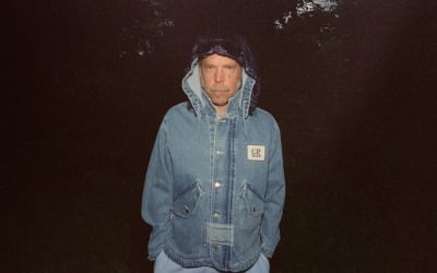 Bonnie “Prince” Billy Shares New Song “Hey Little”: Listen