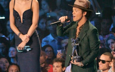 Bruno Mars Says He Did Not Diss Taylor Swift