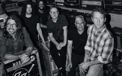 Foo Fighters preview new songs