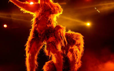 Peaches played Knockdown Center with Model/Actriz (pics, setlist)