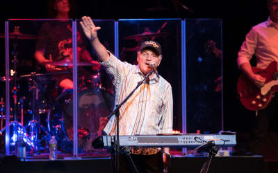 Bruce Johnston Leaves Beach Boys After Six Decades