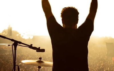 Manchester Orchestra Drummer Tim Very Dead at 42 - Our Culture