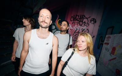 Berlin's The Guillotines Unveil Dreamy Kubi's Side Version of Debut Single “Pool Painted Black” — Post-Punk.com