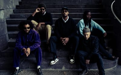 Irreversible Entanglements feat. MOTHERBOARD – “Don’t Lose Your Head”