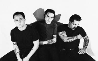 Knumears feat. Jeff Smith – “Fade Away”