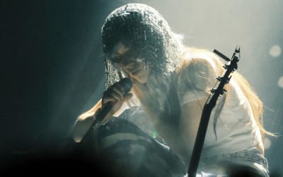 photos: Oklou – live in Los Angeles