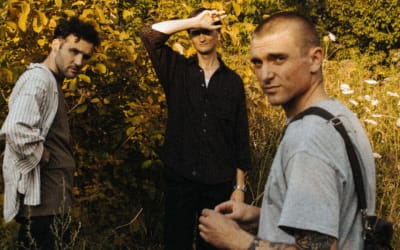 Cola Announces Third Album, Releases New Single ‘Hedgesitting’