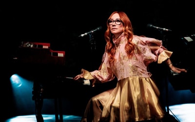 Tori Amos Covers Dylan and the Stones in BBC “Piano Room” Session