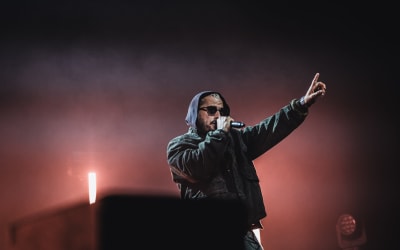 Zwangere Guy @ Vorst Nationaal: Het harnas gaat af