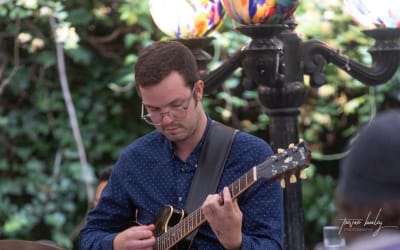 « A Blue Patch » : Joe Steels, entre lumière et improvisation