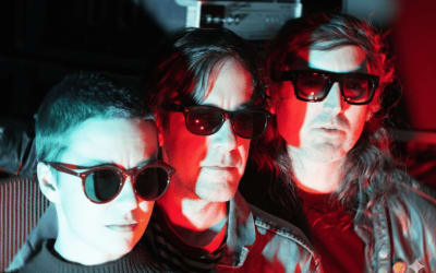 A Place To Bury Strangers Unleash the Guerilla-Style Chaos of “Acid Rain” - Indie is not a genre